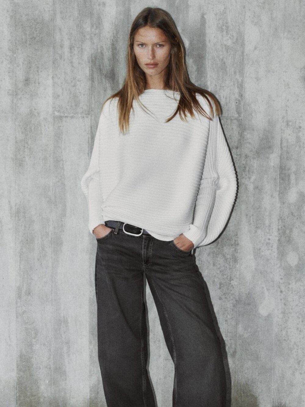 ZARA VOLUME TEXTURED KNIT SWEATER IN WHITE SIZE SMALL/MEDIUM
